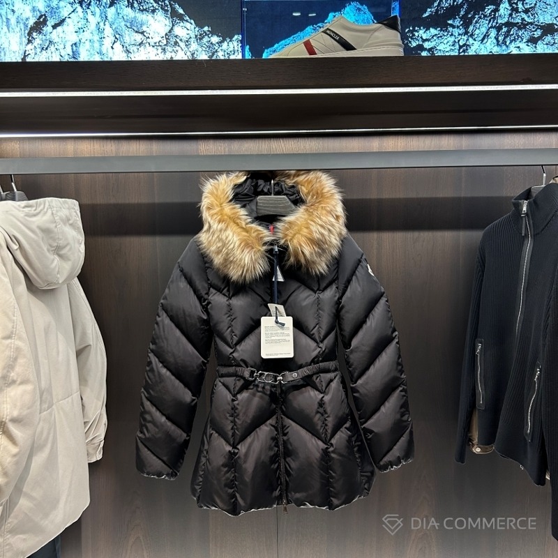 몽클레어 로리어트 숏 다운 재킷